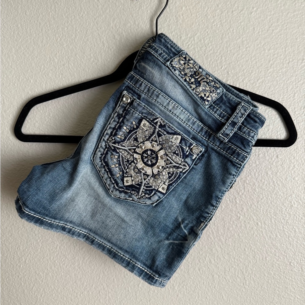 Miss Me Blue Jean Shorts with pocket design